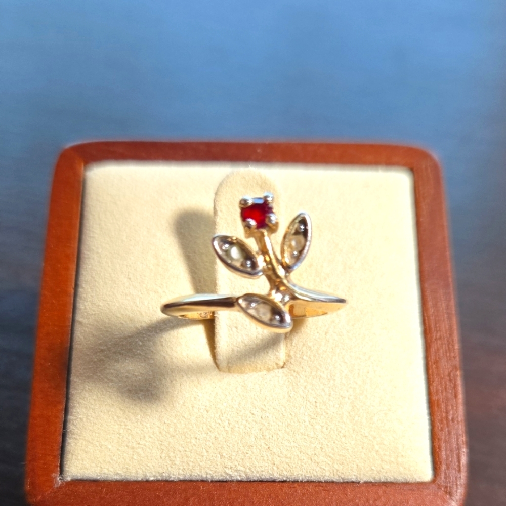 Avon Pinkie Ring